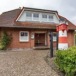 Kleiner Leuchtturm - Steuerbord * Fehmarn